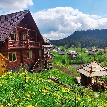 Дерев'Яний Котедж "Казка" Yaremche Exterior foto
